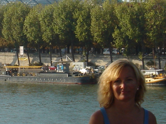 Riverside in Paris, 2009